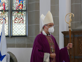 Bischof Dr. Michael Gerber besucht St. Crescentius (Foto: Karl-Franz Thiede)